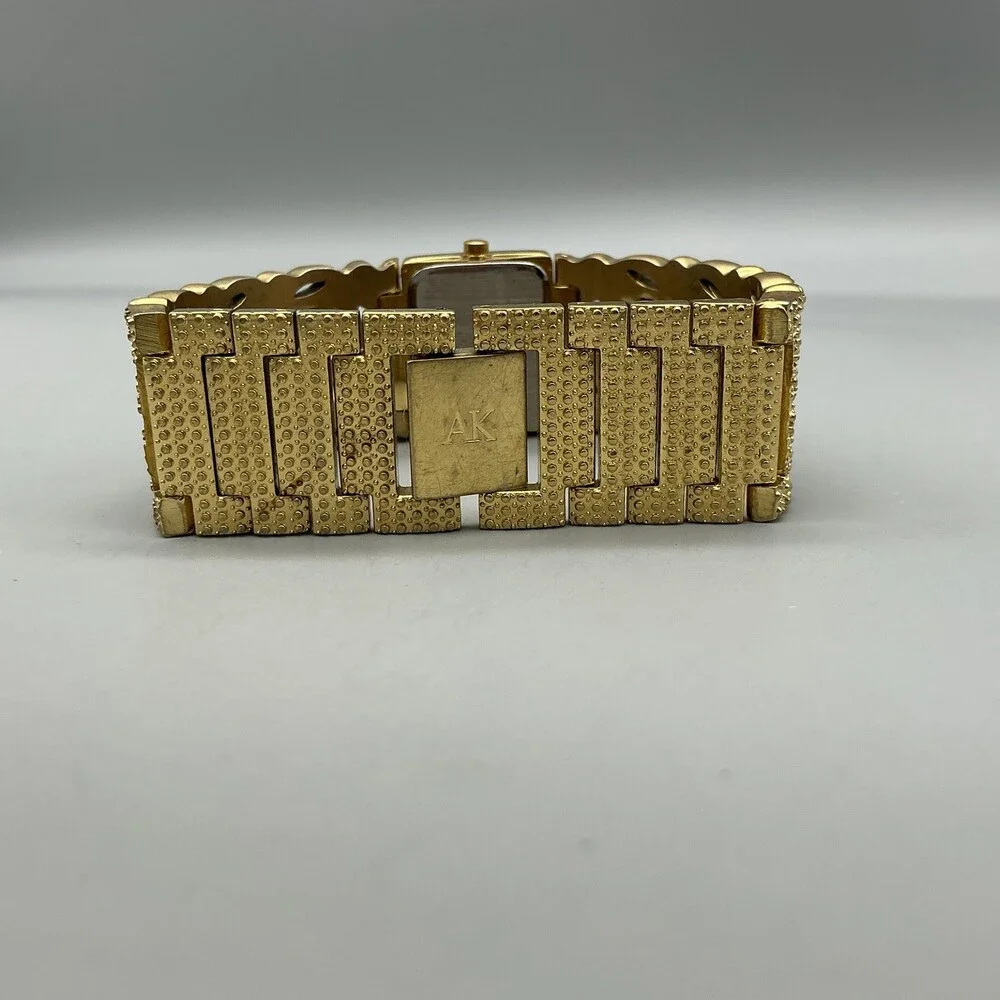 Anne Klein see photos